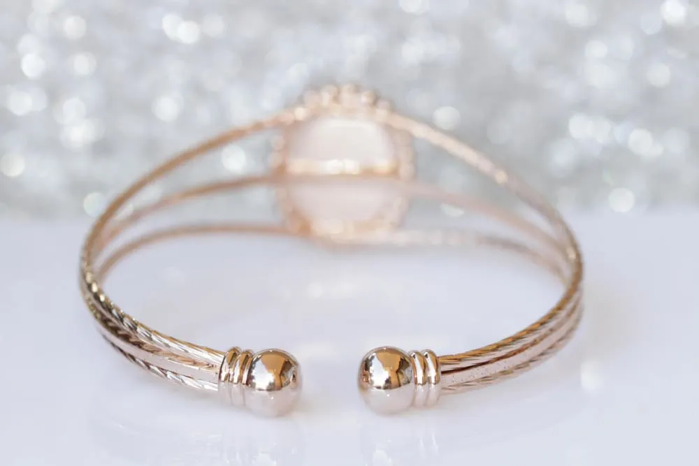 GOLD VICTORIAN BRACLET